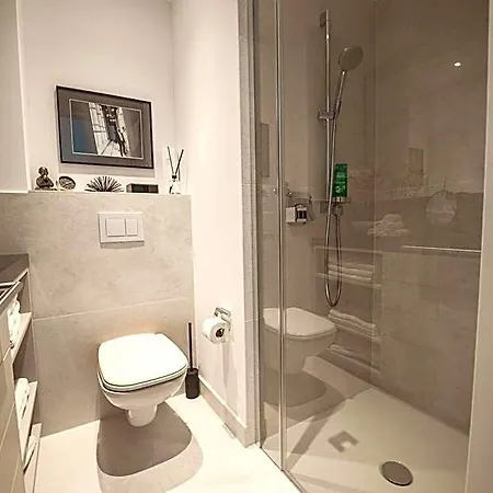 Luxury 4* دوسلدورف
